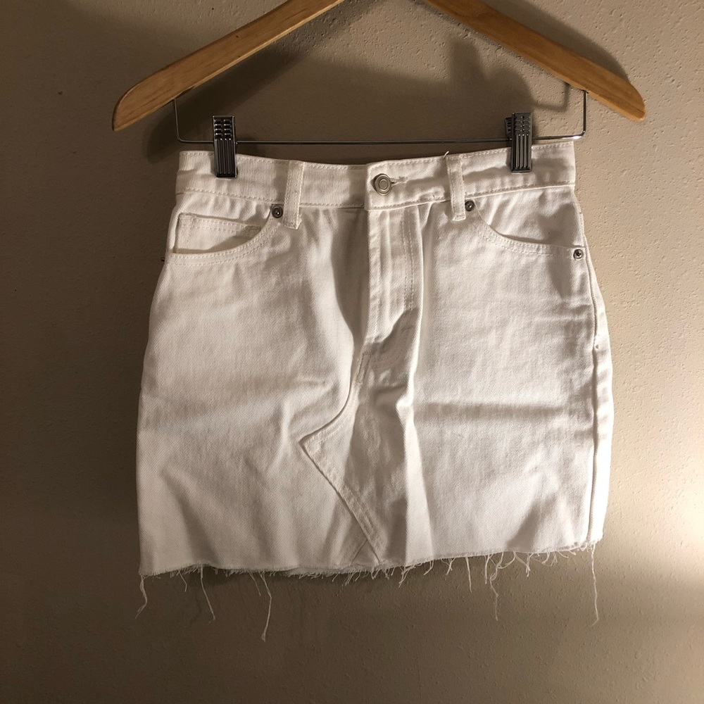 White denim skirt